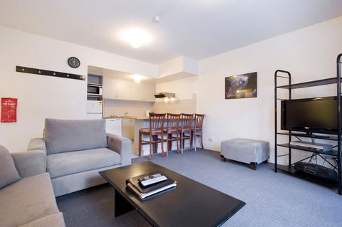 Lantern 1 Bedroom Balcony With Panoramic View - Hervey Bay Accommodation 24