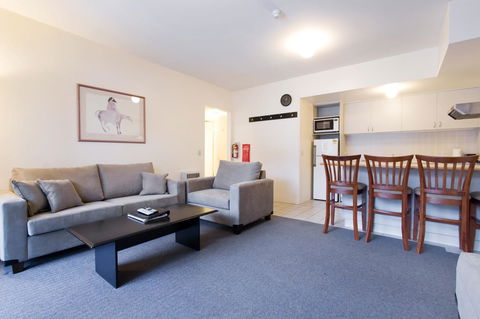 Lantern 1 Bedroom Balcony With Panoramic View - Hervey Bay Accommodation 27