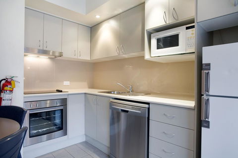Lantern 1 Bedroom Balcony With Panoramic View - Hervey Bay Accommodation 22