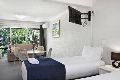The Park Hotel Motel, Suffolk Park - Tourism Hervey Bay 10