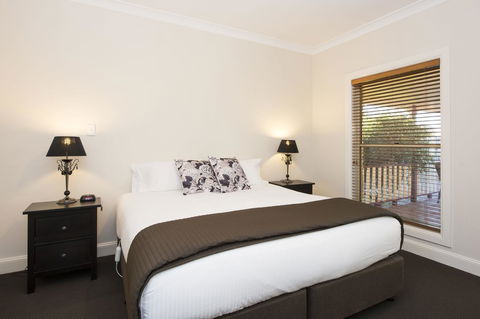 Colonial Court Villas - Hervey Bay Accommodation 13