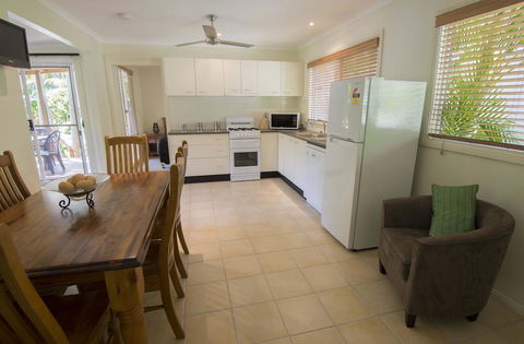 The Palms At Avoca - Hervey Bay Accommodation 3