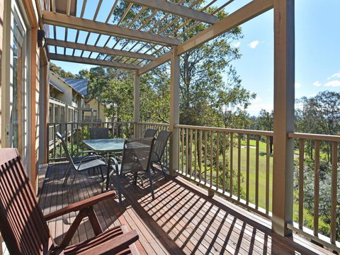 Villa 2br Prosecco Villa Located Within Cypress Lakes Resort - Tourism Hervey Bay 0