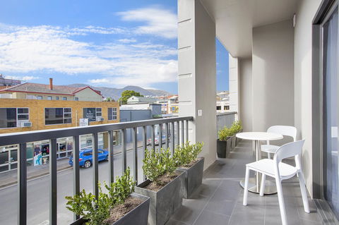 CH Boutique Hotel & Apartments, Ascend Hotel Collection - Hervey Bay Accommodation 14