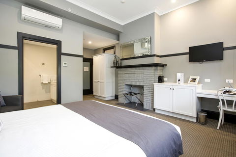 CH Boutique Hotel & Apartments, Ascend Hotel Collection - Hervey Bay Accommodation 21