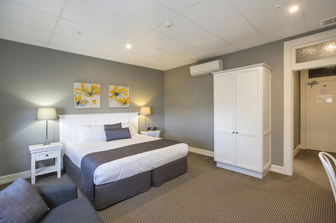 CH Boutique Hotel & Apartments, Ascend Hotel Collection - Hervey Bay Accommodation 17