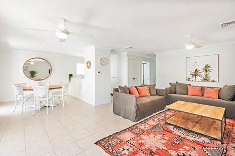 The Lord Byron - Hervey Bay Accommodation 12