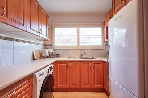 Bright And Spacious Family Home With Leafy Deck - Hervey Bay Accommodation 18