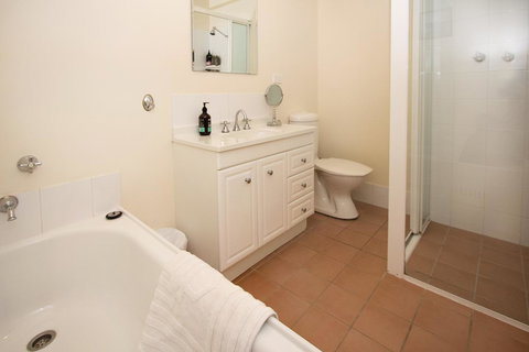 Stay In Mudgee The Grove, The Church, And Premium Private Homestead - Hervey Bay Accommodation 16