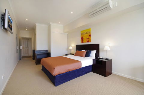 Macquarie Waters Boutique Apartment Hotel - Tourism Hervey Bay 26