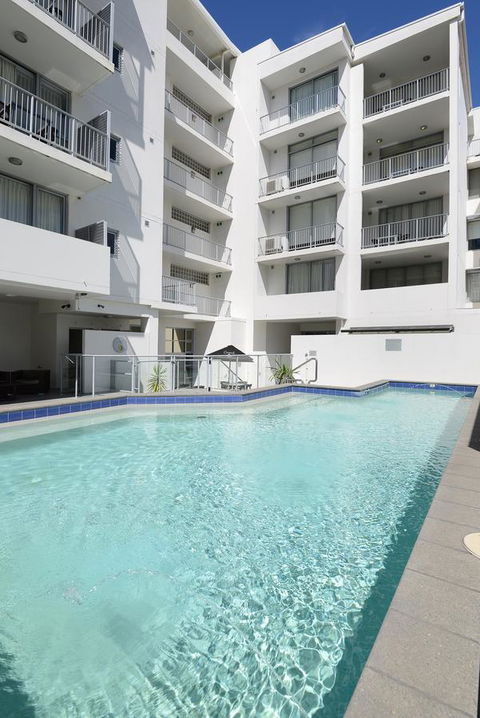 Macquarie Waters Boutique Apartment Hotel - Tourism Hervey Bay 5