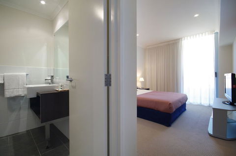 Macquarie Waters Boutique Apartment Hotel - Tourism Hervey Bay 22