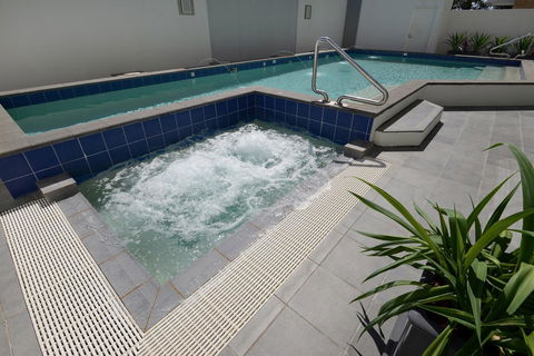 Macquarie Waters Boutique Apartment Hotel - Tourism Hervey Bay 10