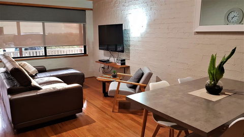 Great Escape Lofts - Hervey Bay Accommodation 9