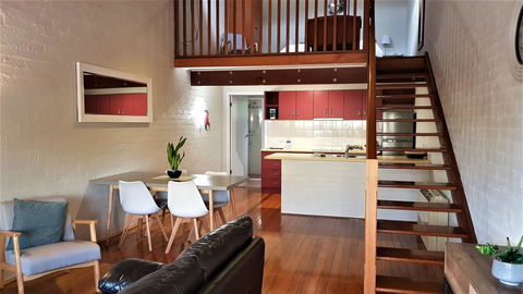 Great Escape Lofts - Hervey Bay Accommodation 22