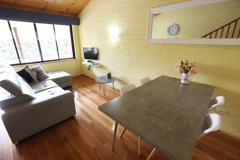 Great Escape Lofts - Hervey Bay Accommodation 24