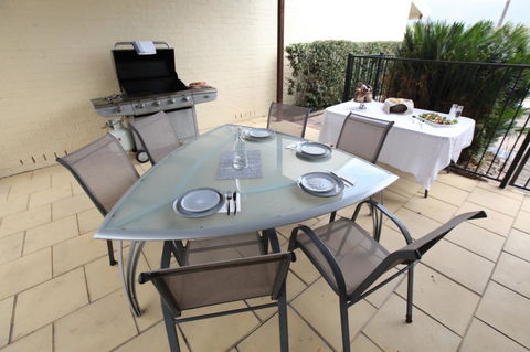 Great Escape Lofts - Hervey Bay Accommodation 25