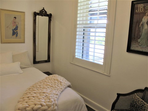 Apple Tree Cottage - Hervey Bay Accommodation 9