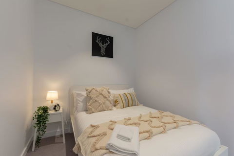 High Rise Apt In Heart Of Sydney Wt Harbour View - Hervey Bay Accommodation 21