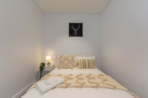 High Rise Apt In Heart Of Sydney Wt Harbour View - Hervey Bay Accommodation 14