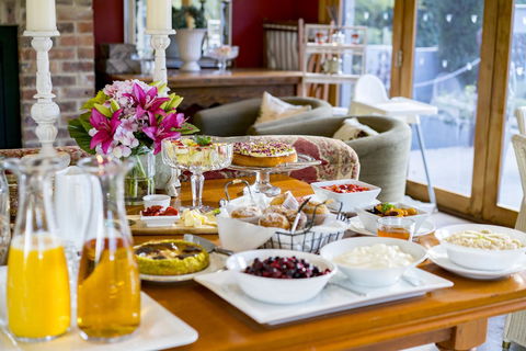 Thistle Hill Guesthouse - Walk To Many Wineries And Restaurants - Hervey Bay Accommodation 17