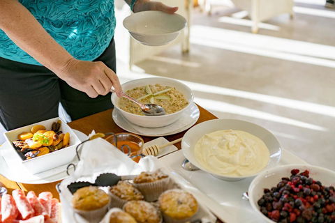 Thistle Hill Guesthouse - Walk To Many Wineries And Restaurants - Hervey Bay Accommodation 11