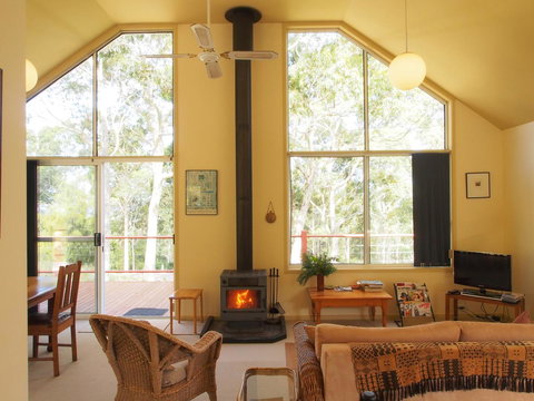 Bundle Hill Cottages - Hervey Bay Accommodation 18