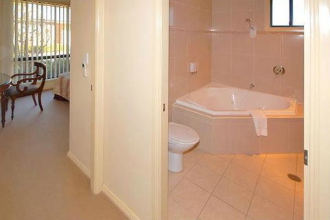 Potters Apartments - Hervey Bay Accommodation 12