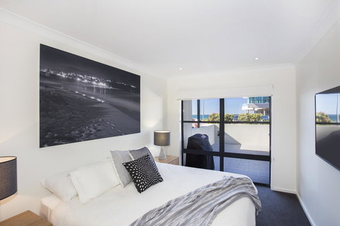 Beachfront 2 - Hervey Bay Accommodation 12