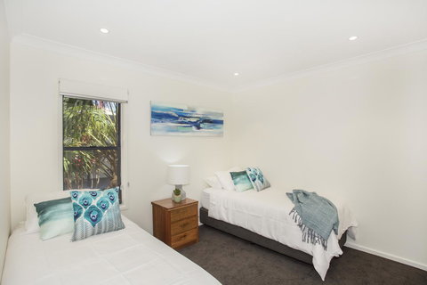 Beachfront 2 - Hervey Bay Accommodation 15