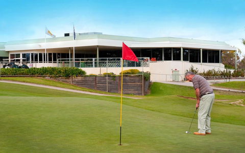 Comfort Suites Clubarham Golf Resort - Hervey Bay Accommodation 0