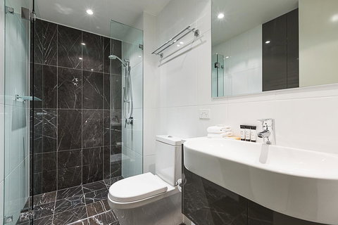 Lakefront 116 Kingston ACT - Hervey Bay Accommodation 8