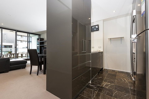 Lakefront 116 Kingston ACT - Hervey Bay Accommodation 12