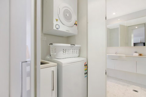 Lakefront 116 Kingston ACT - Hervey Bay Accommodation 20