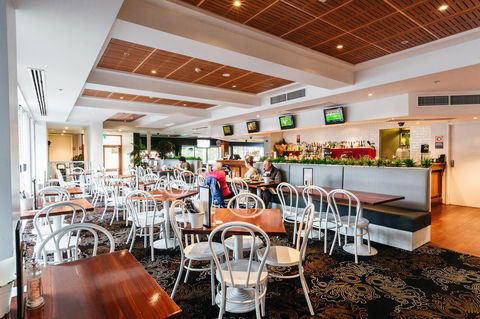 Coniston Hotel Wollongong - Hervey Bay Accommodation 11