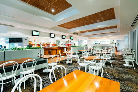 Coniston Hotel Wollongong - Hervey Bay Accommodation 21