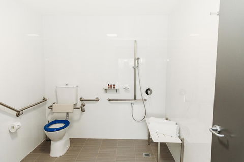 Coniston Hotel Wollongong - Hervey Bay Accommodation 26
