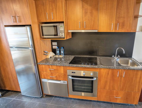 Best Western Plus Goulburn - Hervey Bay Accommodation 1