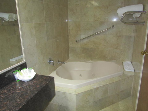 Best Western Plus Goulburn - Hervey Bay Accommodation 29