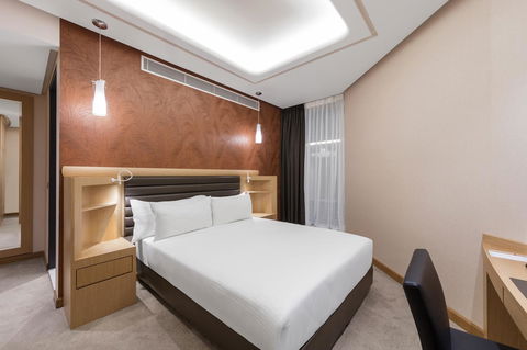 Rydges Australia Square, Formerly Tank Stream Hotel - Hervey Bay Accommodation 13