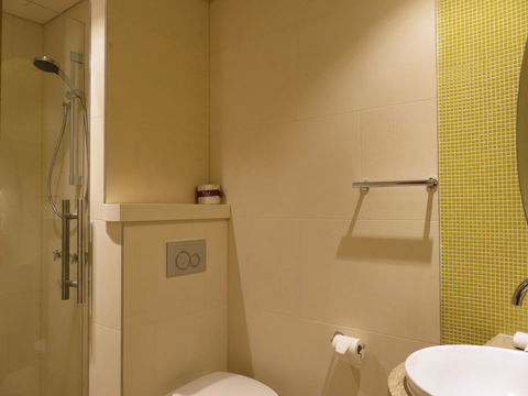Rydges Australia Square, Formerly Tank Stream Hotel - Hervey Bay Accommodation 1