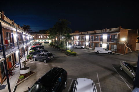 Albury Paddlesteamer Motel - Hervey Bay Accommodation 10