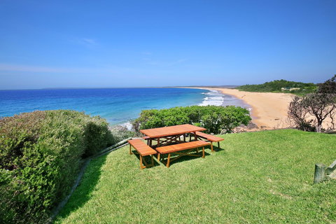 Neptune I Absolute Beachfront I Stunning Views - Hervey Bay Accommodation 32