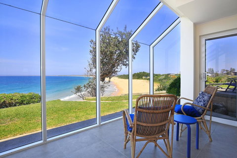 Neptune I Absolute Beachfront I Stunning Views - Hervey Bay Accommodation 4