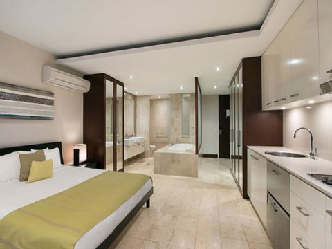 Santai 321 Beachside Studio - Hervey Bay Accommodation 4