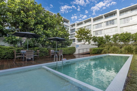 Oaks Nelson Bay Lure Suites - Hervey Bay Accommodation 10