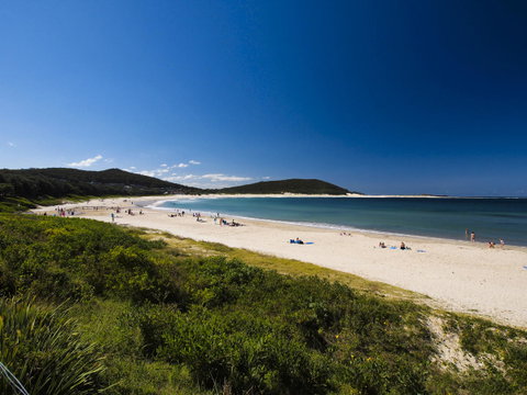 Oaks Nelson Bay Lure Suites - Hervey Bay Accommodation 4