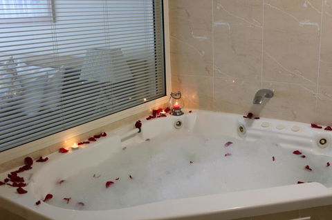 The Boathouse Resort Luxury Apartments - Hervey Bay Accommodation 20