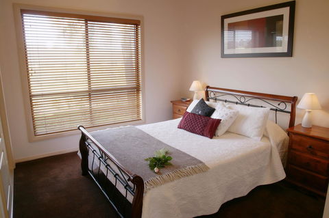 Nightingale Villas - Hervey Bay Accommodation 3