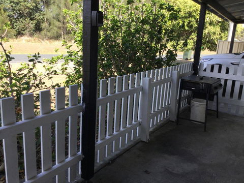 Hat Head Beach Cottage 1 - Hervey Bay Accommodation 8